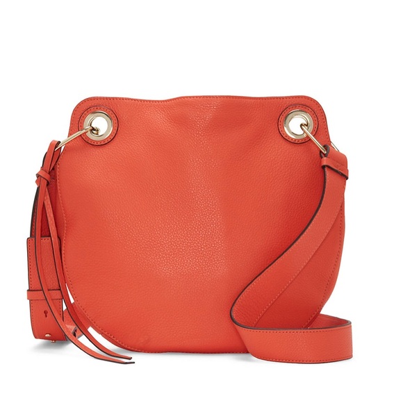 Vince Camuto Handbags - VINCE CAMUTO Leather Crossbody